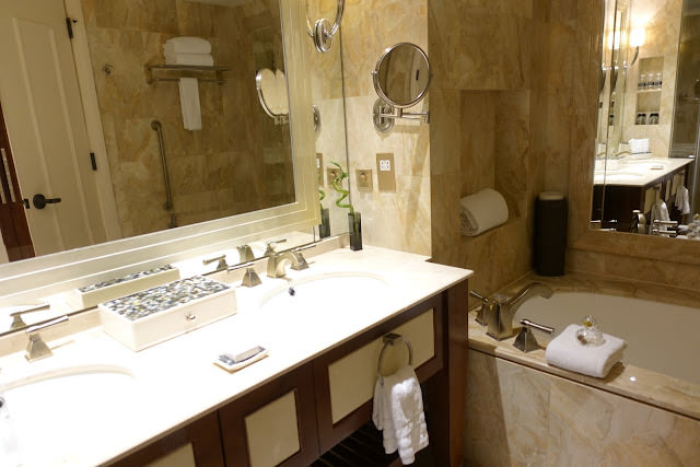澳門康萊德酒店‎ Conrad Macau，威尼斯人酒店，新濠天地水舞間