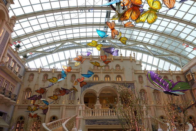 澳門美高梅酒店 MGM Macau 蝴蝶飛舞的天幕廣場