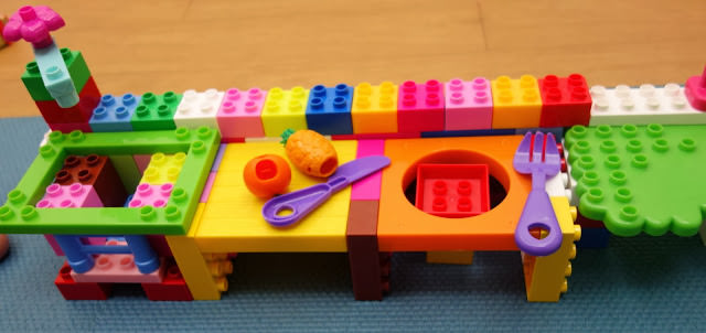 和寶寶一起玩積木 Building Blocks with My Baby XI: 小女孩的廚房組 和 超級豪宅 [2Y10M+]