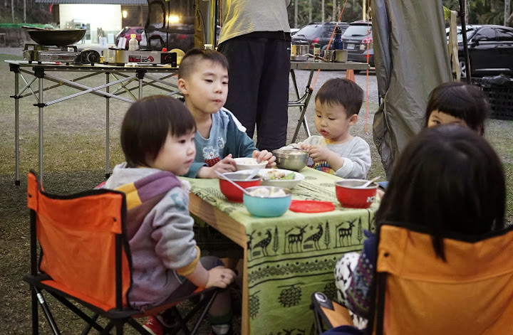 南投 民宿露營小旅行 [4Y1M+]:  紙教堂、魚雅筑民宿、日月潭自行車道、向山遊客中心、三育書院