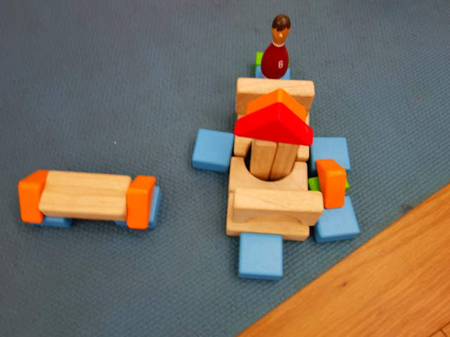 和寶寶一起玩積木 Building Blocks with My Baby XII 女兒各階段的積木作品紀錄 (1~5Y)