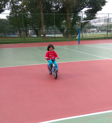 4Y11M+ 學會騎腳踏車