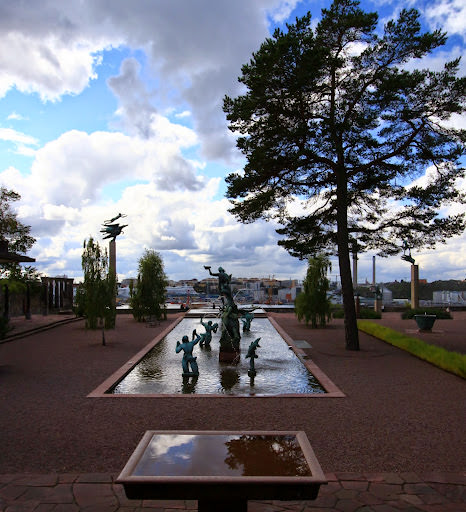斯德哥爾摩 Millesgarden 米勒斯雕塑花園: Between Water and Heaven 在水岸和天堂之間的雕塑花園