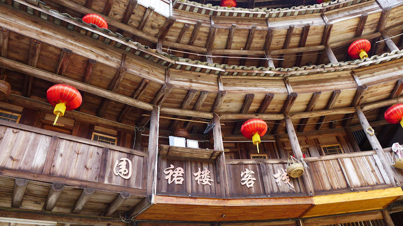 比較商業化的土樓: 承啟樓、塔下村、東倒西歪裕昌樓、田螺坑土樓群