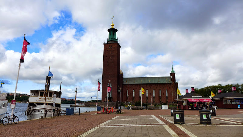 斯德哥爾摩 市政廳 Stadshuset: 壯觀的建築、諾貝爾獎宴會大廳 和登塔俯瞰水岸美景