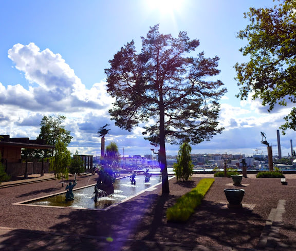 斯德哥爾摩 Millesgarden 米勒斯雕塑花園: Between Water and Heaven 在水岸和天堂之間的雕塑花園