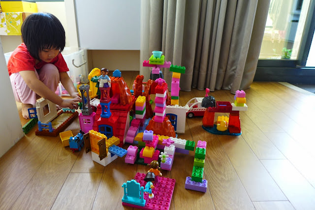 和寶寶一起玩積木 Building Blocks with My Baby XII 女兒各階段的積木作品紀錄 (1~5Y)