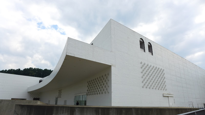 青森市：青森縣立美術館 奈良美智的療癒白色大狗、青森觀光物產館、Hotel & Spa 青森