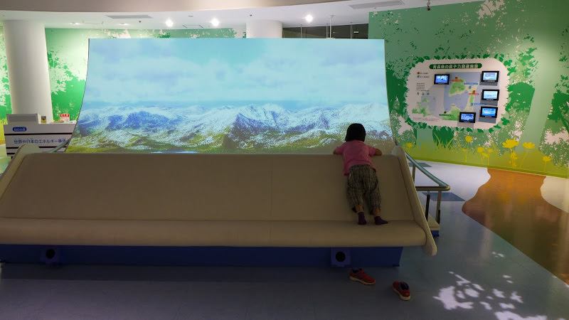青森市：青森縣立美術館 奈良美智的療癒白色大狗、青森觀光物產館、Hotel & Spa 青森