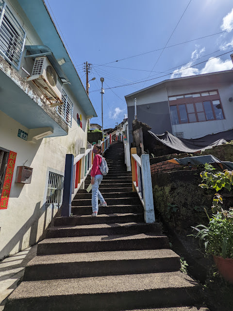 金漫會館: 金瓜石天主堂改建而成的民宿，充滿日式氛圍 坐擁山海景點。