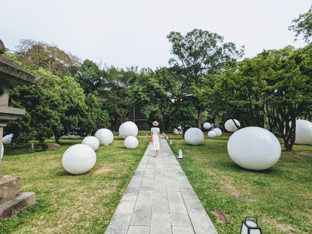 影片日記 2022年3月: 桃園地景藝術節、淡水紫藤咖啡園、元宇宙光影藝術祭、金瓜石地質公園本山礦場、無敵海景步道、台東微光會館