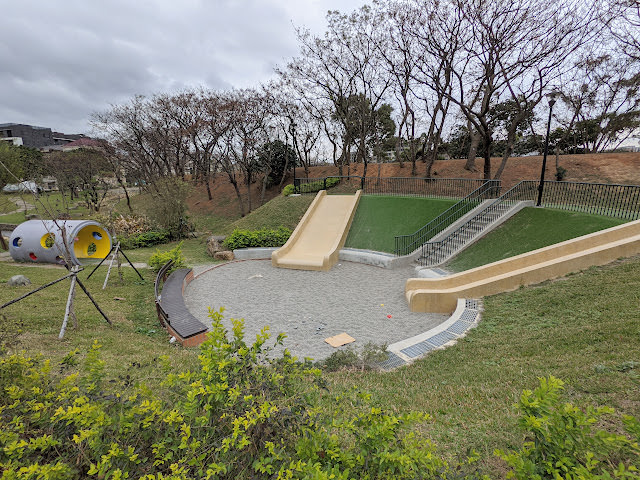 桃園青埔 絕美建築與書法藝術相互輝映: 橫山書法藝術館、橫山書法公園