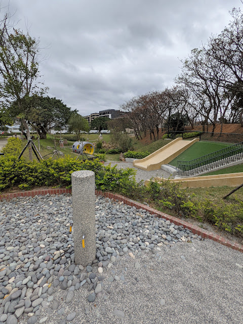 桃園青埔 絕美建築與書法藝術相互輝映: 橫山書法藝術館、橫山書法公園