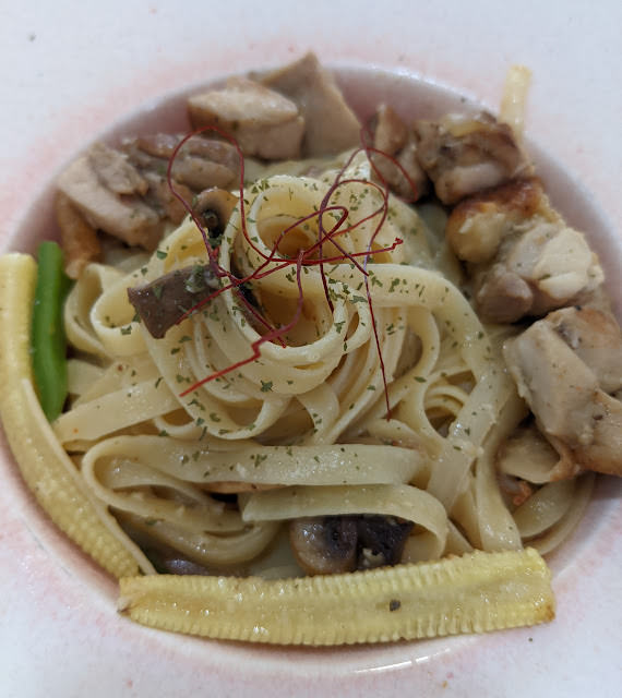桃園中壢 貳巷貓弄 非常多貓貓的超人氣貓咪咖啡廳 餐點也很好吃