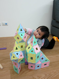和寶寶一起玩積木 Building Blocks with My Baby I