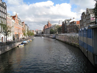 The Netherlands 初秋荷蘭的大城小鎮 – II: 羅宮 Paleis Het Loo、羊角村 Giethoorn、沃倫丹 Volendam、阿姆斯特丹 Amsterdam