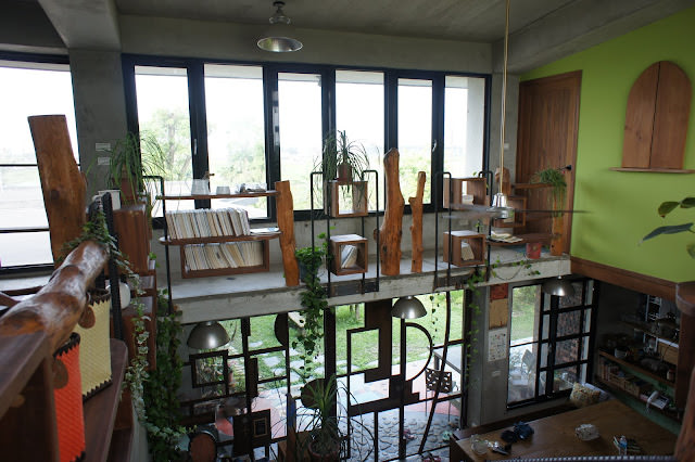 Collection of Bookshelves。書架