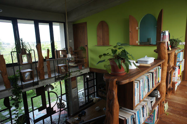 Collection of Bookshelves。書架
