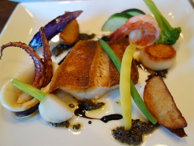美瑛、富良野和麓鄉: 富良野公寓式飯店 Fresh Powder Furano、富田農場、森林精靈的陽台、北西之丘、cafe de la paix、麓鄉之森撿來的家、麵包超人工坊、金山湖、後藤純男美術館