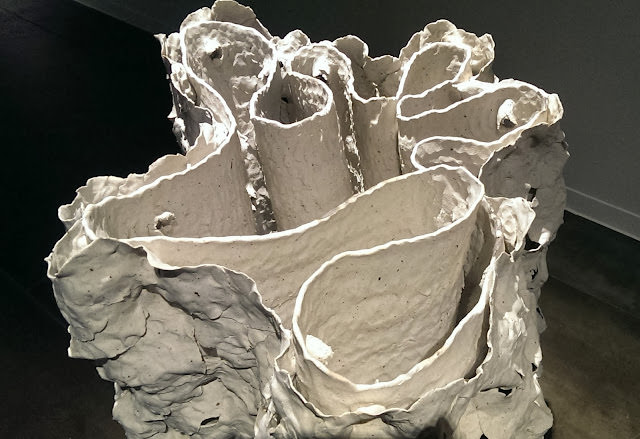 用輕盈堆疊出豐厚生命的陶藝作品 徐永旭