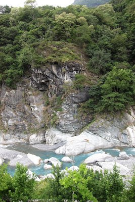 吹吹風 小旅行 花蓮景點紀錄: 太魯閣、林田山、石梯坪、六十石山金針花、阿德南斯民宿、花蓮市