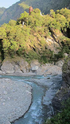 吹吹風 小旅行 花蓮景點紀錄: 太魯閣、林田山、石梯坪、六十石山金針花、阿德南斯民宿、花蓮市