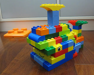 和寶寶一起玩積木 Building Blocks with My Baby I