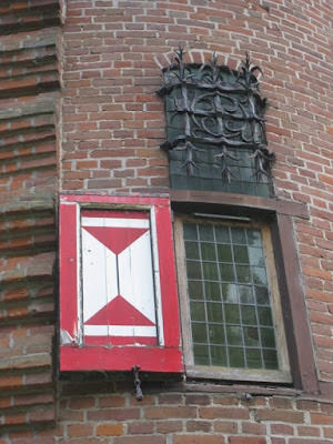 The Netherlands 初秋荷蘭的大城小鎮 – I : 運河大學城 烏特勒支、德哈爾古堡、庫勒穆勒博物館戶外雕塑公園