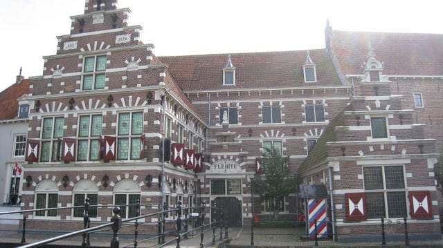 The Netherlands 初秋荷蘭的大城小鎮 – II: 羅宮 Paleis Het Loo、羊角村 Giethoorn、沃倫丹 Volendam、阿姆斯特丹 Amsterdam