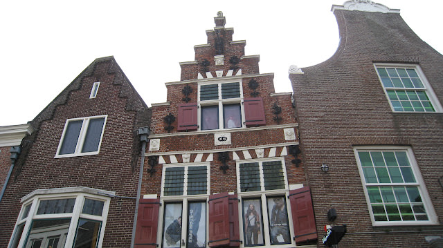 The Netherlands 初秋荷蘭的大城小鎮 – II: 羅宮 Paleis Het Loo、羊角村 Giethoorn、沃倫丹 Volendam、阿姆斯特丹 Amsterdam