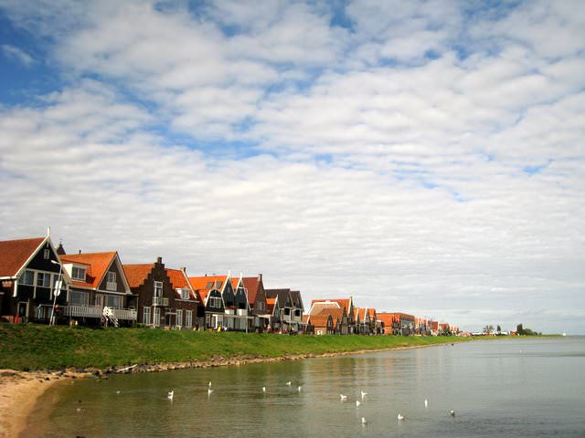 The Netherlands 初秋荷蘭的大城小鎮 – II: 羅宮 Paleis Het Loo、羊角村 Giethoorn、沃倫丹 Volendam、阿姆斯特丹 Amsterdam