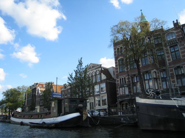 The Netherlands 初秋荷蘭的大城小鎮 – II: 羅宮 Paleis Het Loo、羊角村 Giethoorn、沃倫丹 Volendam、阿姆斯特丹 Amsterdam