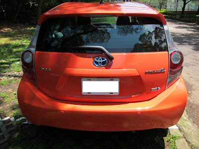 Prius C 小開箱 + 小小模特兒代言