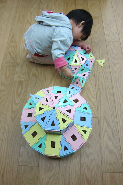 和寶寶一起玩積木 Building Blocks with My Baby III