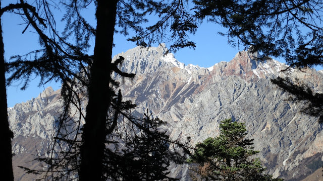 四川 黃龍 Huanglong Scenic and Historic Interest Area 雪山、彩池、峽谷、和森林的夢幻組合