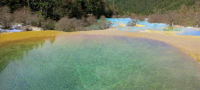 四川 黃龍 Huanglong Scenic and Historic Interest Area 雪山、彩池、峽谷、和森林的夢幻組合