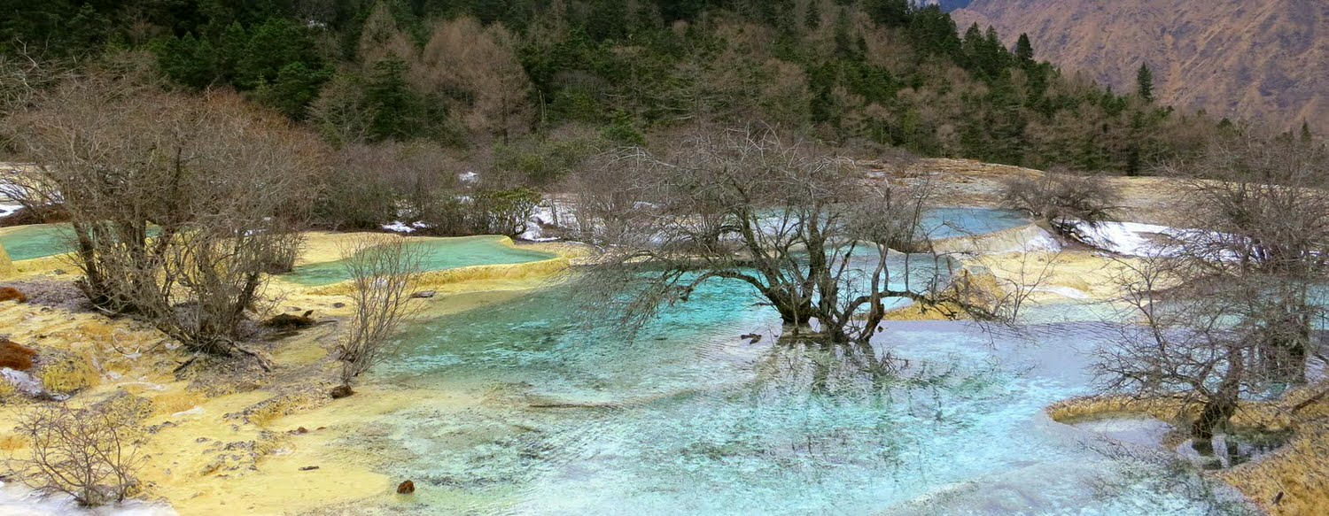 四川 黃龍 Huanglong Scenic and Historic Interest Area 雪山、彩池、峽谷、和森林的夢幻組合