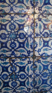 Collection of Tiles 。 磁磚
