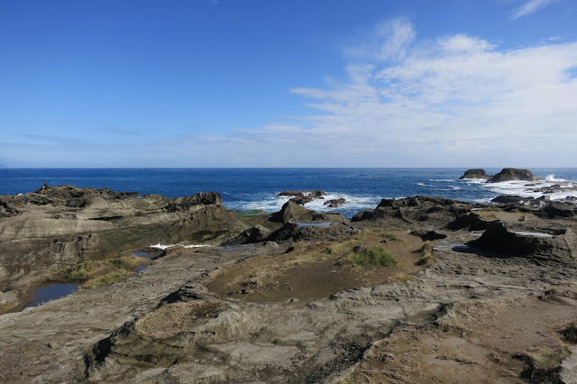 環島旅行 4: 石梯坪單面山、長濱100號、鐵花村、台東文旅