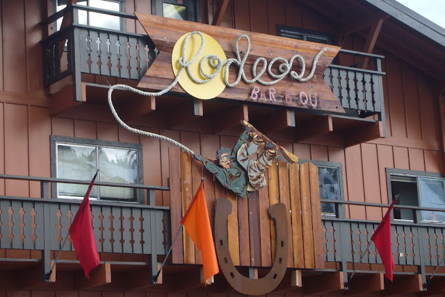 Seattle 西雅圖近郊的滑雪場。Mt. Baker、Sumit at Snoqualmie 、Stevens Pass、Crystal Mountain、加拿大惠斯勒滑雪場