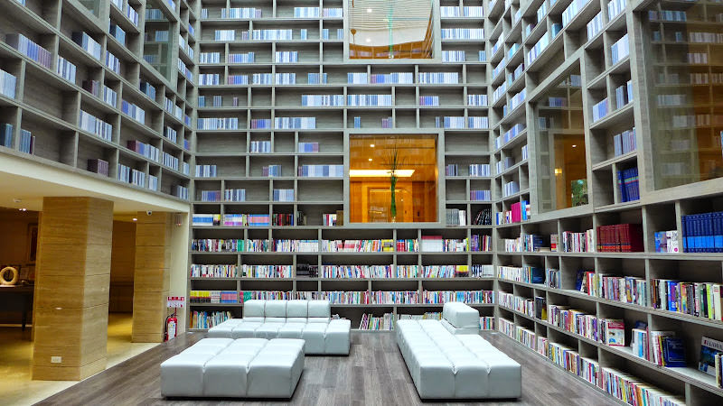 Collection of Bookshelves。書架