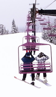Seattle 西雅圖近郊的滑雪場。Mt. Baker、Sumit at Snoqualmie 、Stevens Pass、Crystal Mountain、加拿大惠斯勒滑雪場