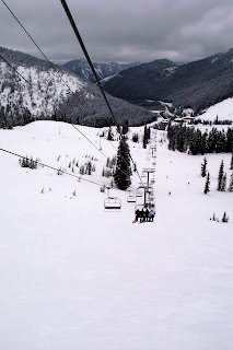 Seattle 西雅圖近郊的滑雪場。Mt. Baker、Sumit at Snoqualmie 、Stevens Pass、Crystal Mountain、加拿大惠斯勒滑雪場