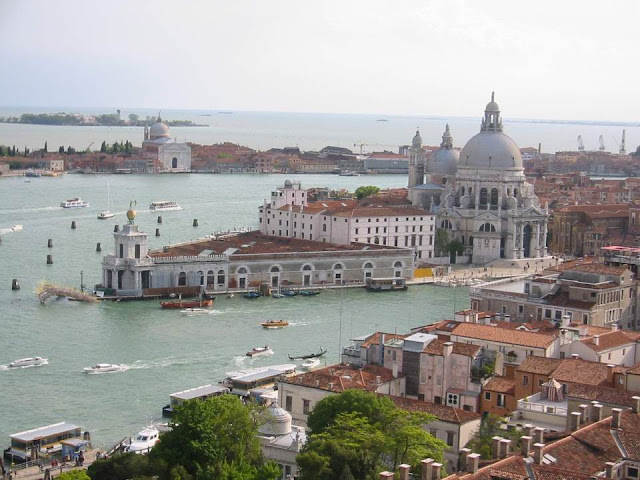 那一年，我們一起旅行的義大利景點。 回憶中的青春旅行。威尼斯 Venice、佛羅倫斯 Firenze、西恩納 Siena、聖吉米尼亞諾 San Gimignano 