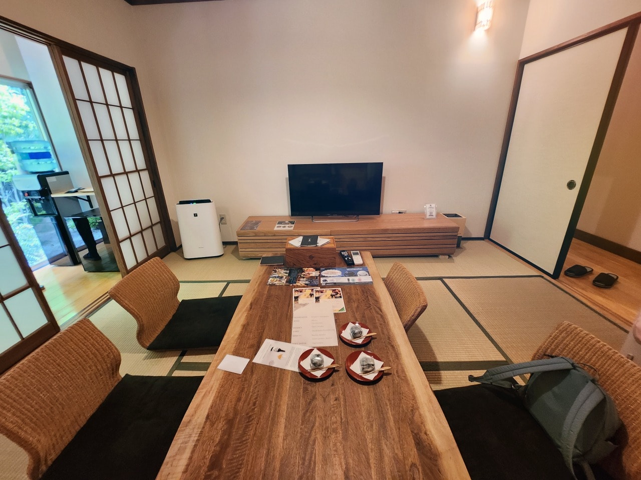 天然溫泉 阿智 星落旅館山星 Hotel & Glamp Yamaboshi。彷彿住進米其林等級餐廳之中,可以享受溫泉,也有豪華露營方案可選擇。設施與環境篇 - 第4張圖