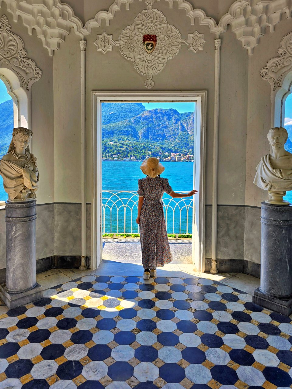 貝拉焦小鎮 Bellagio 梅爾齊別墅花園 Giardini di Villa Melzi。科莫湖畔最美貴族花園,驚豔優雅植物園與摩爾風格小亭 - 第1張圖