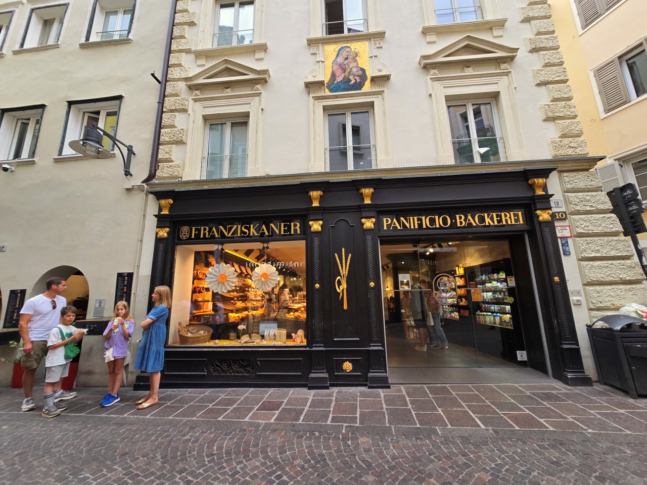 義大利 Bolzano 波扎諾。多洛米蒂門戶城市的散步景點與交通整理