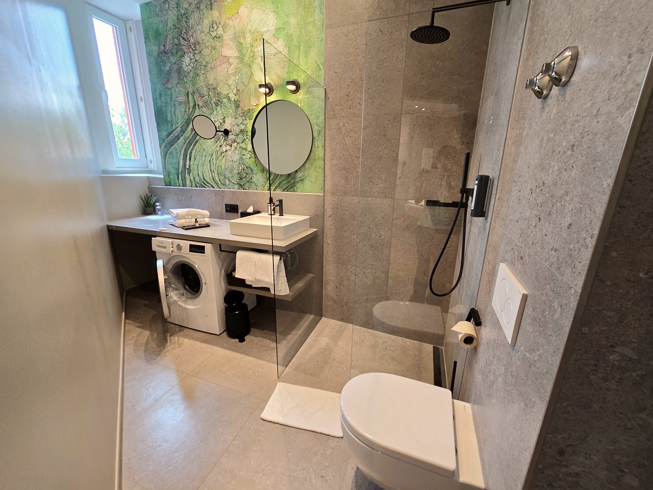 慕尼黑住宿推薦。公寓式酒店 Munich City Aparthotel KOOS Hotel&Apartments。有廚房，房內可洗衣，有附早餐。