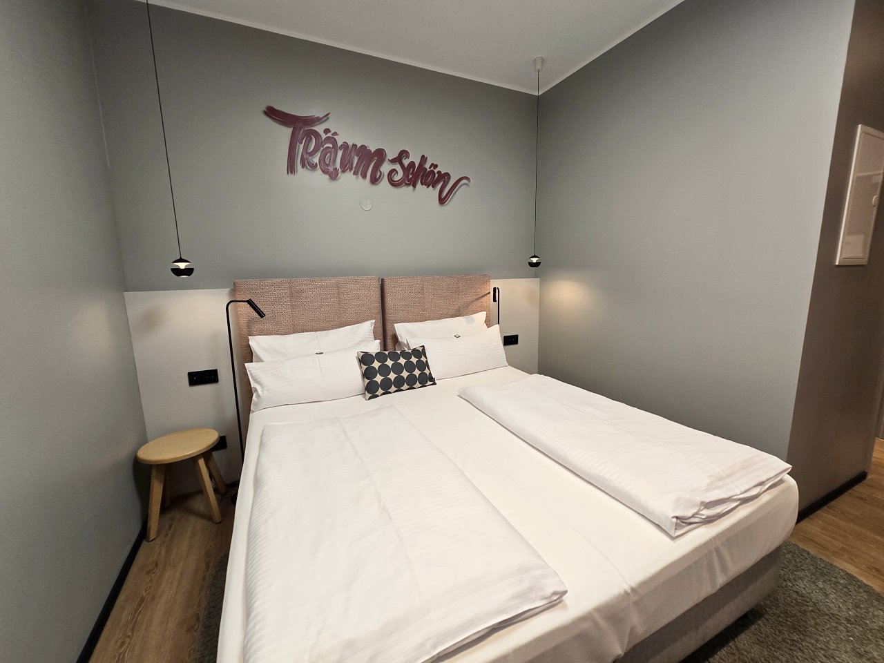 慕尼黑住宿推薦。公寓式酒店 Munich City Aparthotel KOOS Hotel&Apartments。有廚房，房內可洗衣，有附早餐。