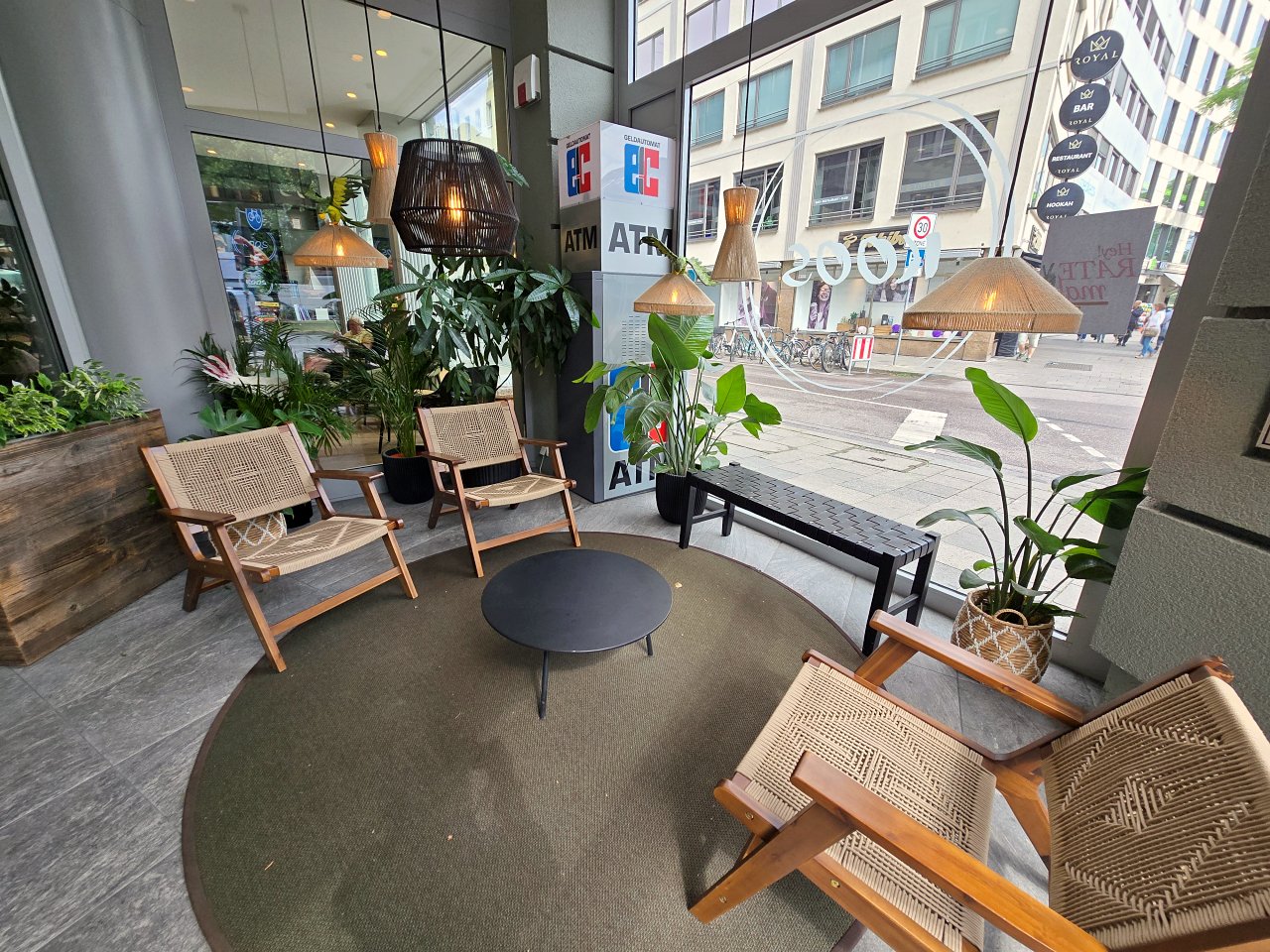 慕尼黑住宿推薦。公寓式酒店 Munich City Aparthotel KOOS Hotel&Apartments。有廚房，房內可洗衣，有附早餐。